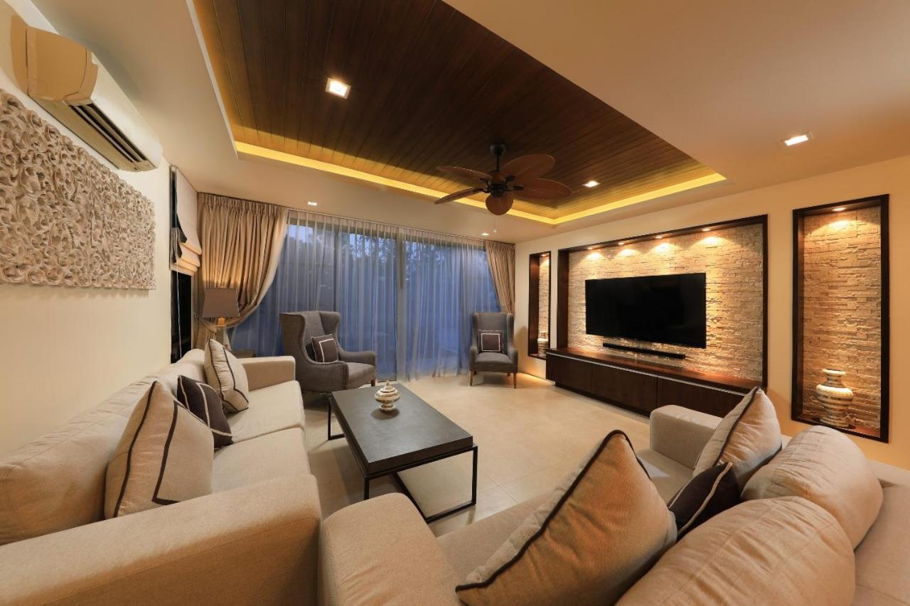 Villa Laguna Park By Goodman Brokers *